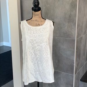 A Pea in the Pod maternity tunic